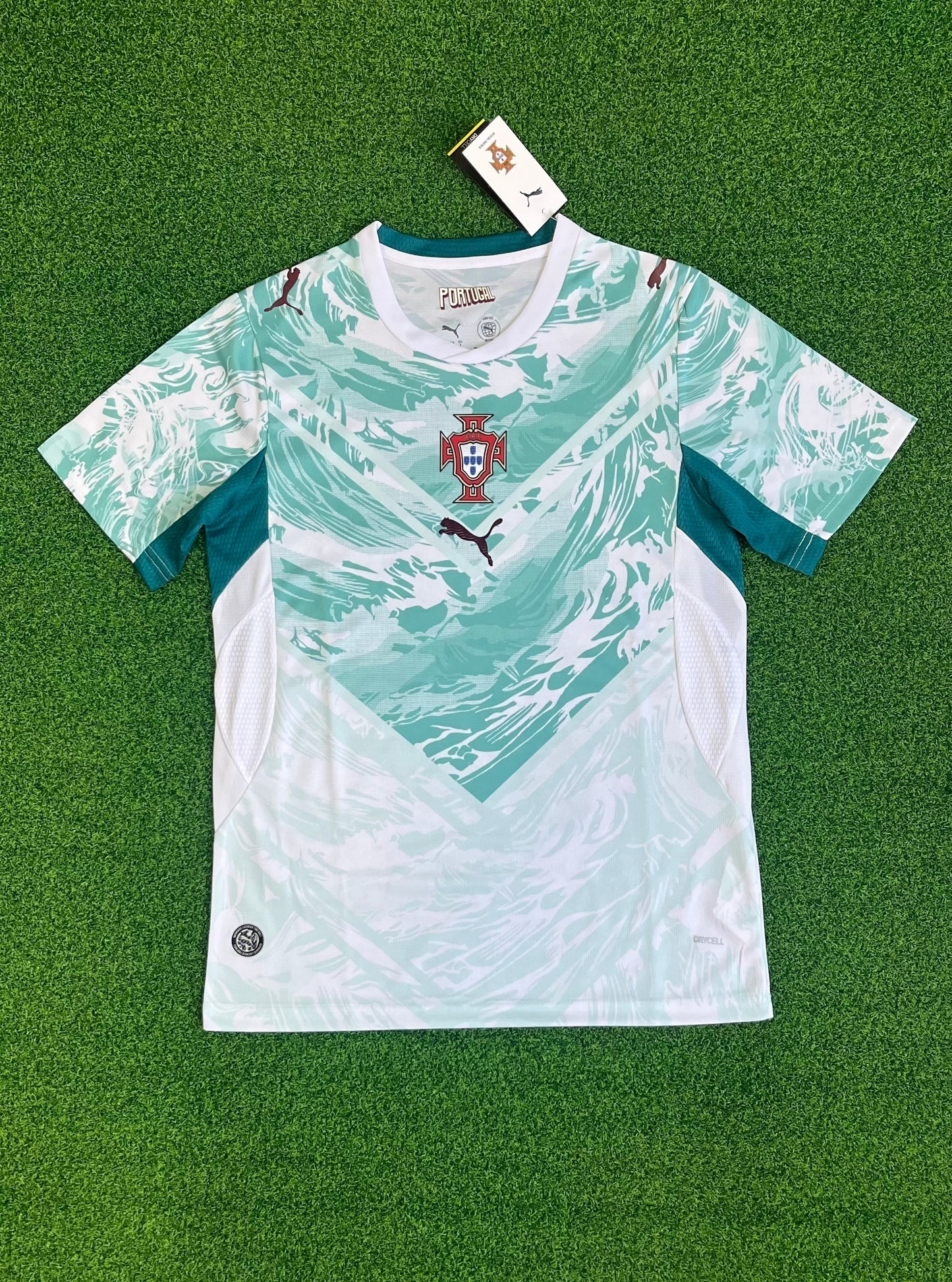 Fan Tee Away Green White - MEN | UNISEX