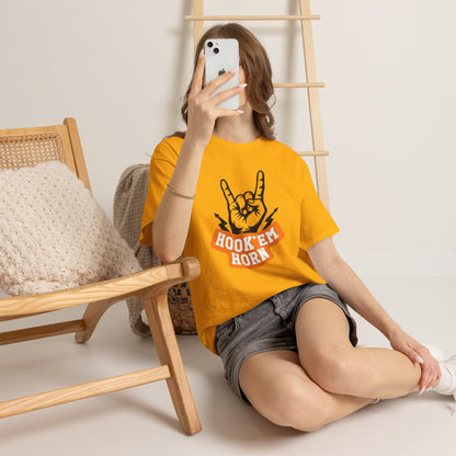 Texas Hook 'Em Horns T-Shirt — Retro Western Texas Graphic Tee