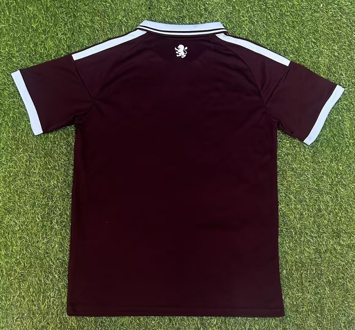 AV Maroon Fan Tee - UNISEX